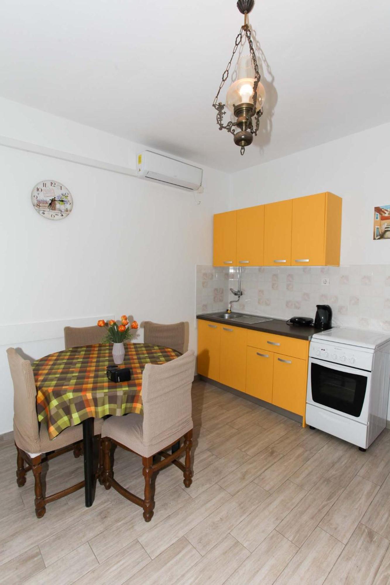 Apartmani Mila Pag Town Exterior foto