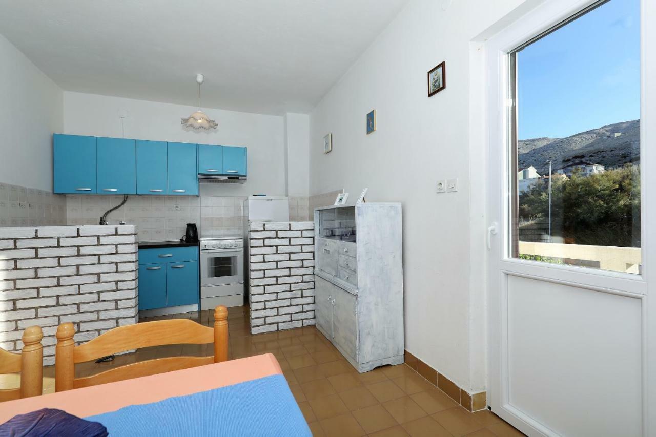 Apartmani Mila Pag Town Exterior foto