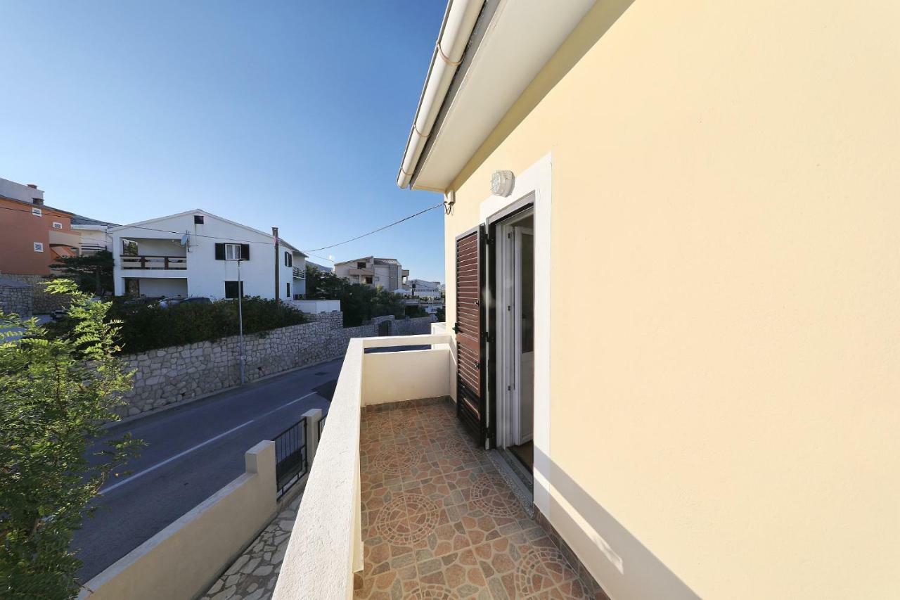 Apartmani Mila Pag Town Exterior foto